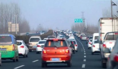 四月新规全面解读 工资、办证、缴税与小型客车租赁服务迎来重要变化